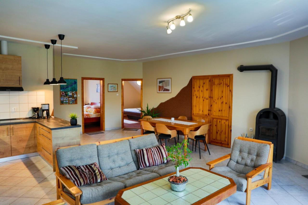 Apartman Fuzfa Balatonmariafurdo Ngoại thất bức ảnh